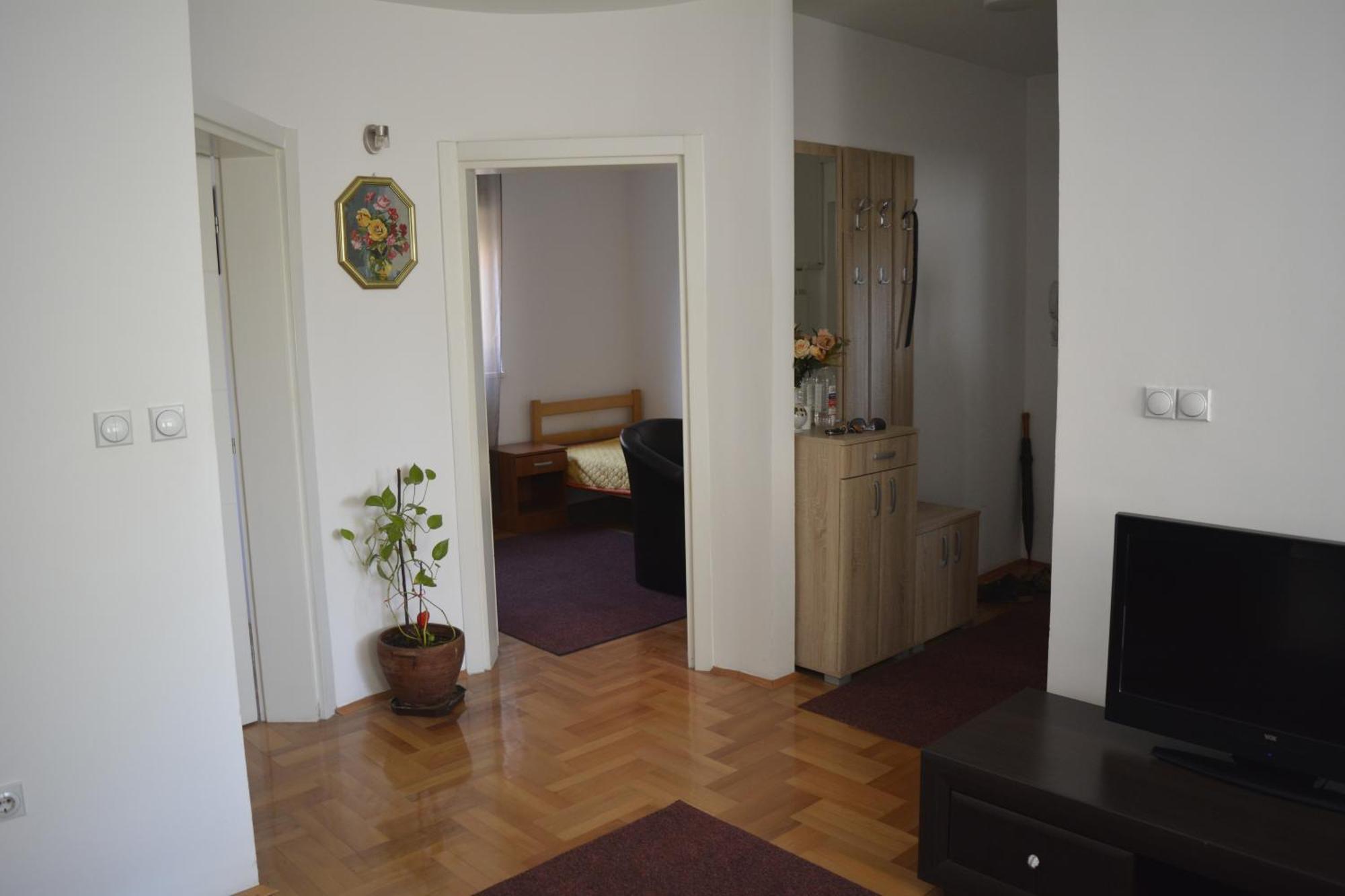 Apartman Пирот Екстериор снимка
