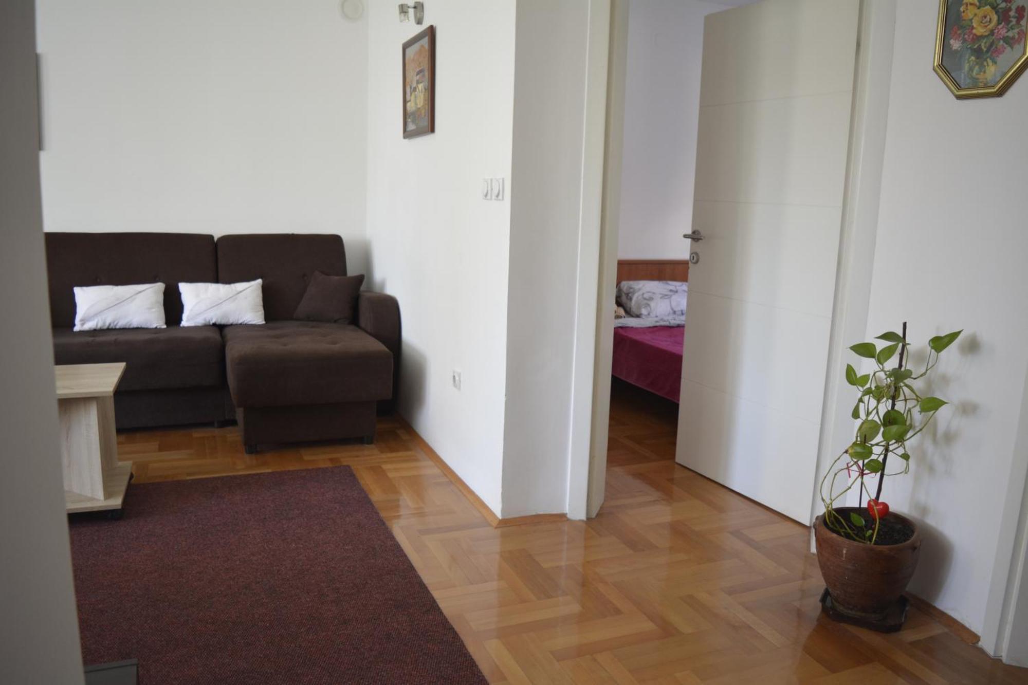 Apartman Пирот Екстериор снимка